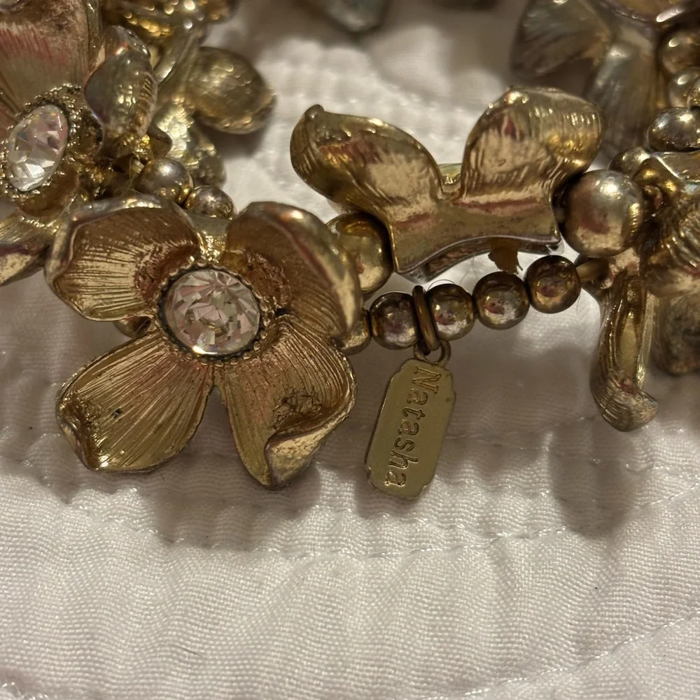 Vintage Natasha Gold Floral Stretch Bracelet with Crystal Centers